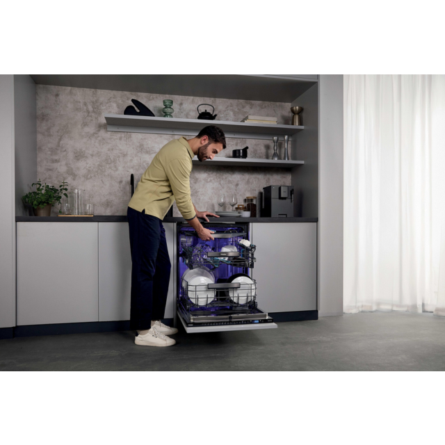 Haier XS 4A4M4BB-80 Dishwasher 14 Place Settings
