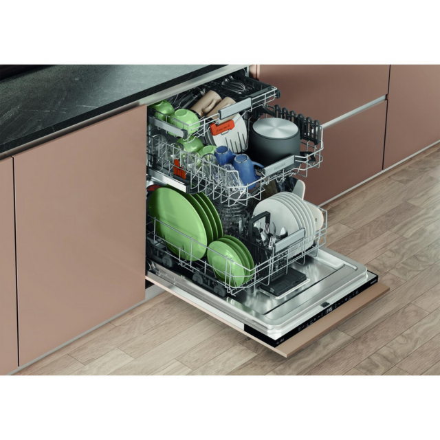 Hotpoint H8IB15M4TS Integrated Dishwasher 15 Place Settings