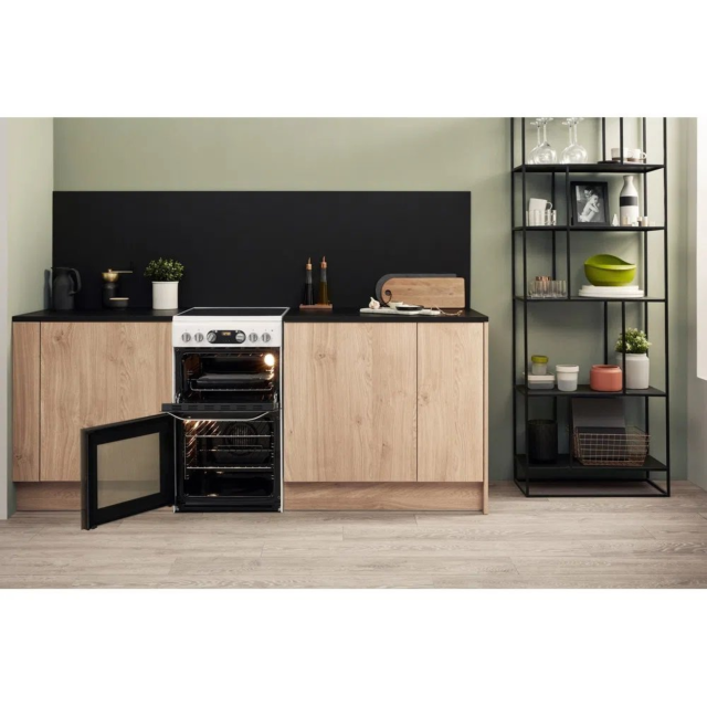 Hotpoint HD5V93CCW 50 cm Ceramic Double Electric Cooker
