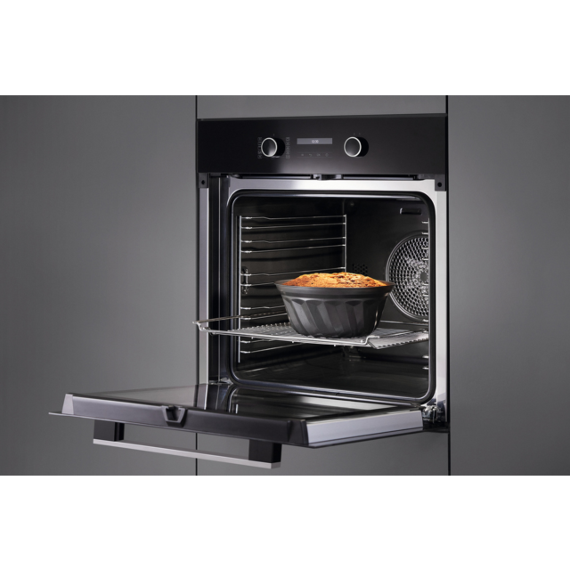 Miele H 2465 BP 59.5cm Built-In Electric Oven Black