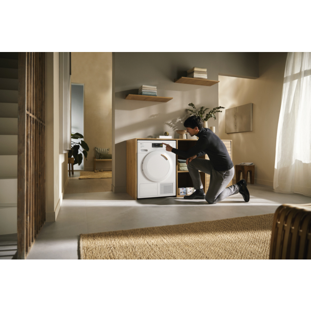 Miele TEA525 8kg Heat Pump Tumble Dryer White